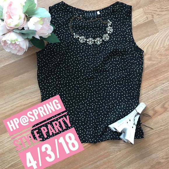Tops - Black polka dot sleeveless blouse